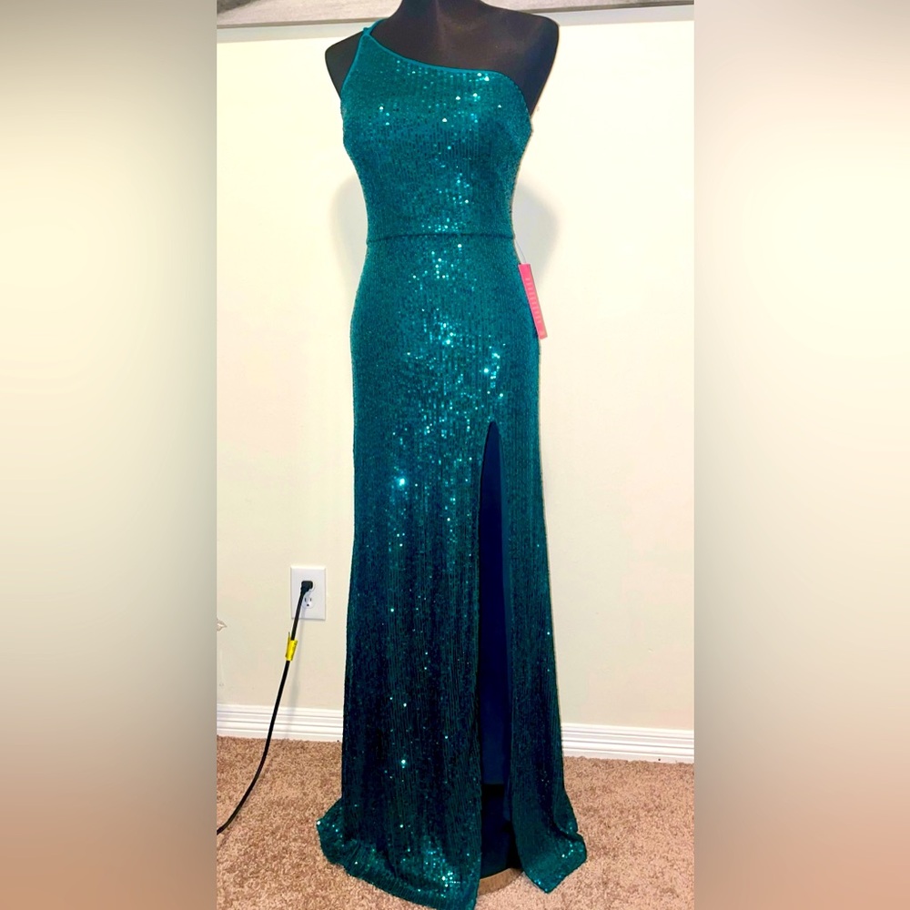 Prom dress, Darlin Sequin One-Shoulder Front Slit Long Dress